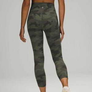 Lululemon Wunder Train High-Rise Crop 23"